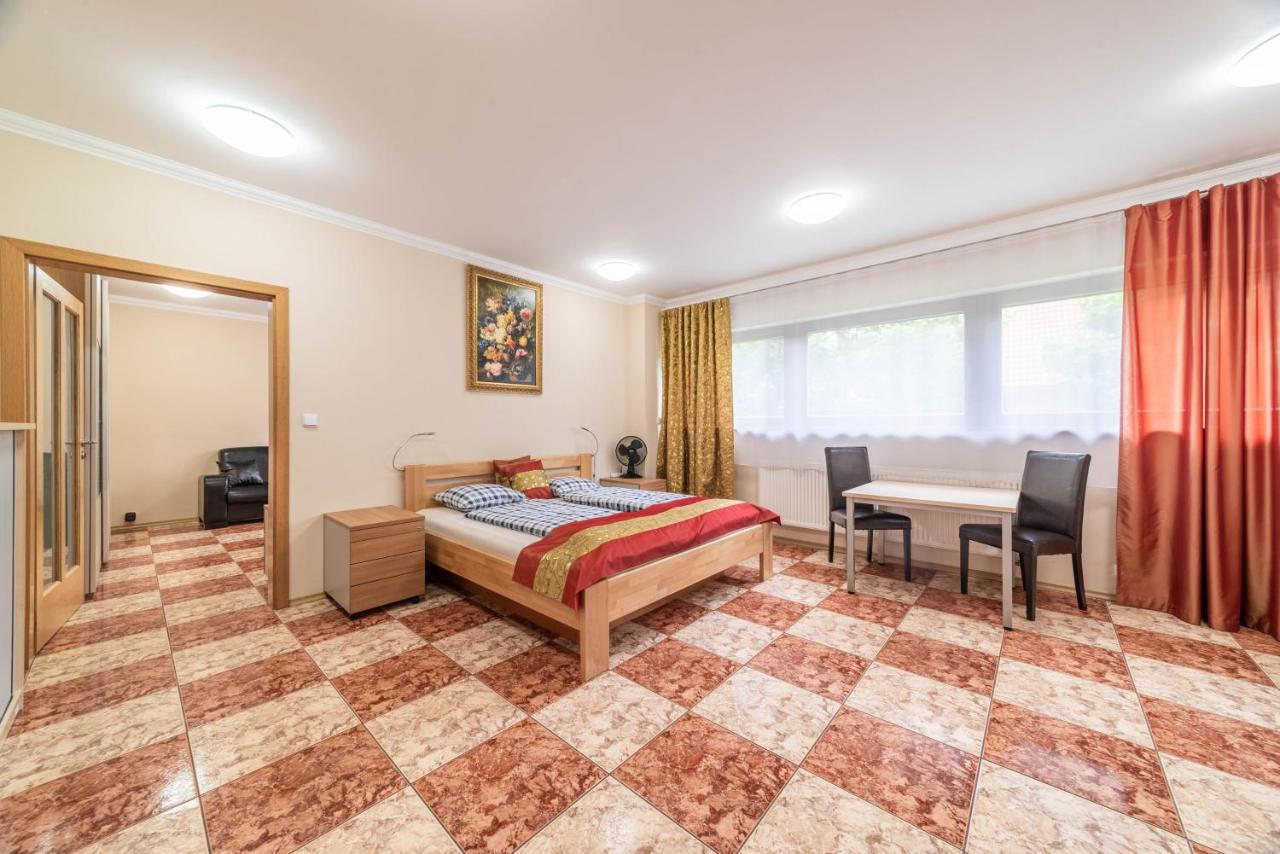 Apartman Blizko Centra Prahy Prag Exteriör bild