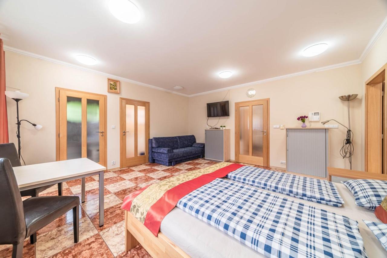 Apartman Blizko Centra Prahy Prag Exteriör bild