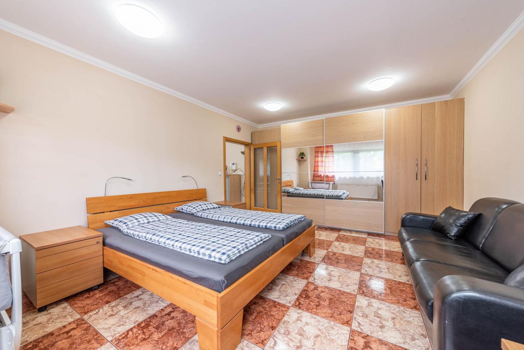 Apartman Blizko Centra Prahy Prag Exteriör bild